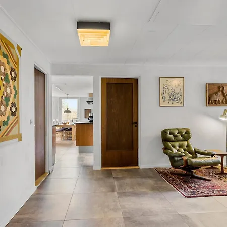 בית נופש Lovely In