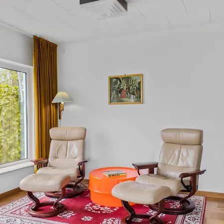 Holiday home 5 Bedroom Front In Hesselager
