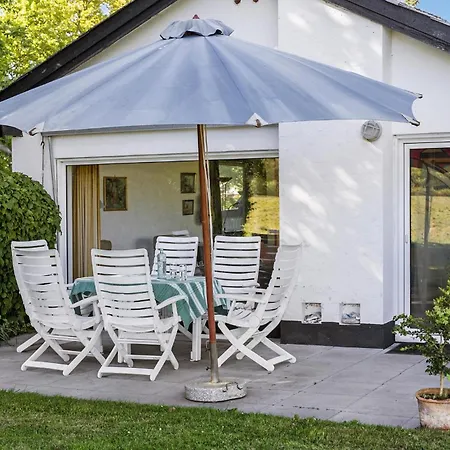 בית נופש Lovely In *